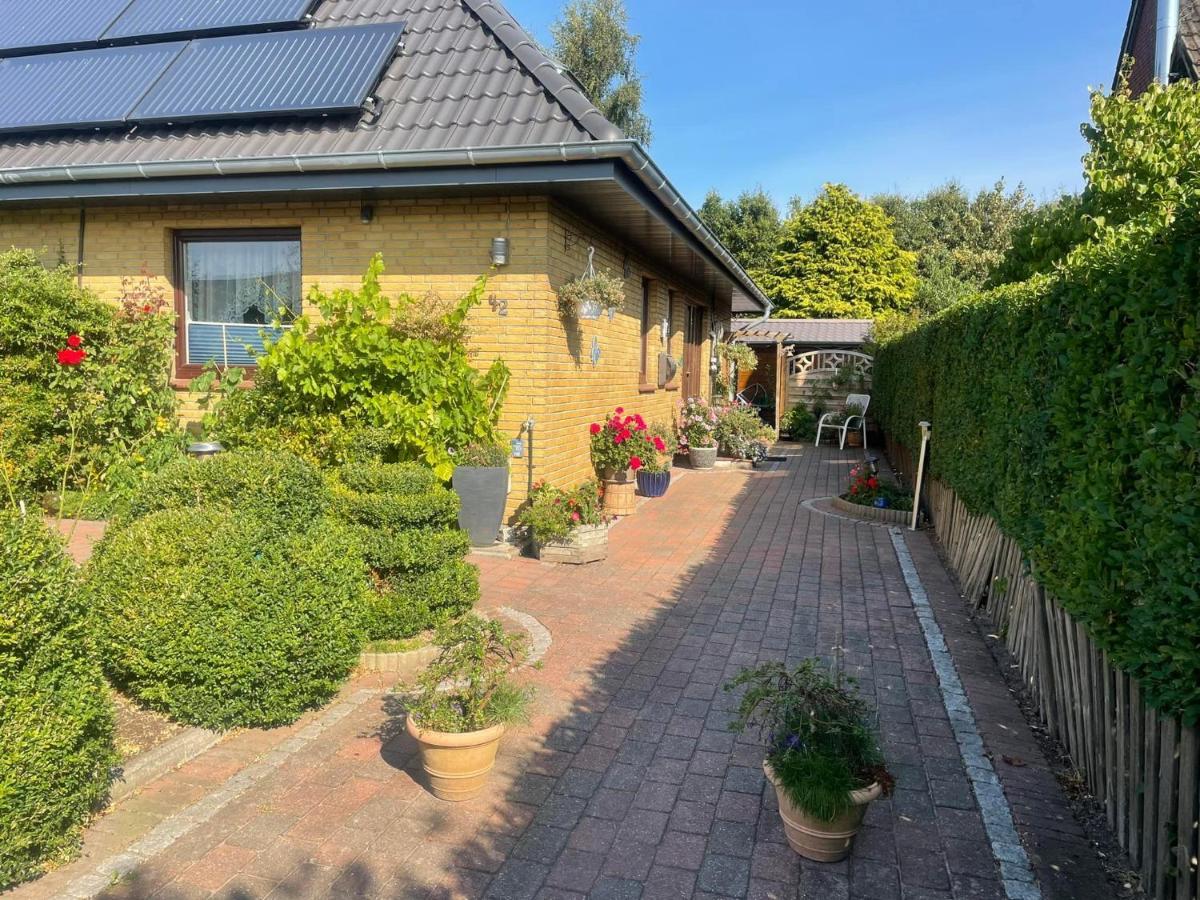 Ferienwohnung Hansen Uphusum Bagian luar foto